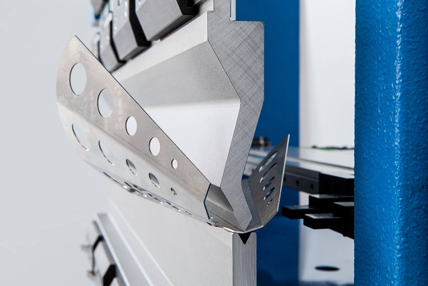 Проектирование конструкции гибочного инструмента